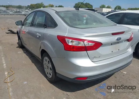 2012 Ford Focus Se z USA, uszkodzony, nr VIN 1FAHP3F24CL206066